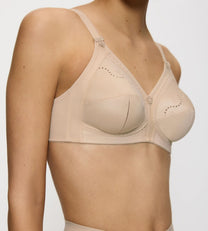 טריומף חזייה כותנה תומכת – Triumph Doreen + Cotton 01 N חזייה ללא ריפוד וללא עצם עם תמיכה חזקה