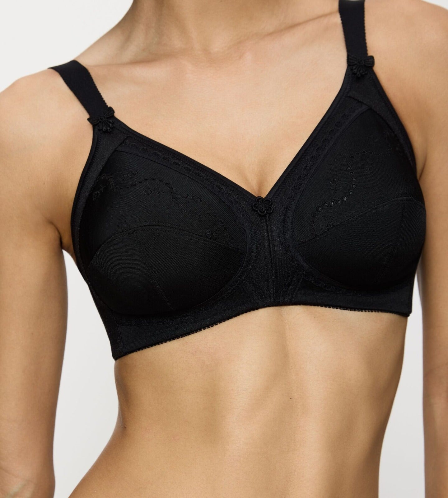 טריומף חזייה כותנה תומכת – Triumph Doreen + Cotton 01 N חזייה ללא ריפוד וללא עצם עם תמיכה חזקה